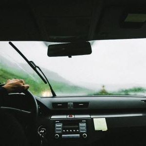 雨の日のドライブでの遊び方とは