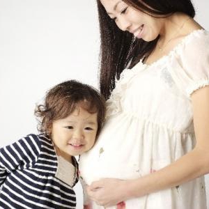 赤ちゃんは大丈夫?胎動の位置が変わらない時に考えるべき3つのこと
