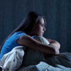 辛い不眠を乗り越えよう!知っておきたい不眠の原因や治療法