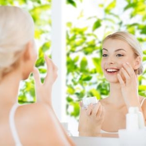 ニキビを目立たなくしたい!やってはいけないNGなこととは?