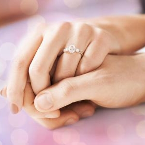 手のひらをキレイにする効果がある方法とは?