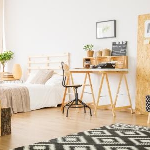 部屋に現れたゴキブリの撃退法!二度と部屋に入れない対策とは?
