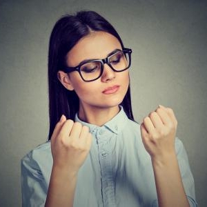 「ささくれ」が発生する原因と適切な対処法は?