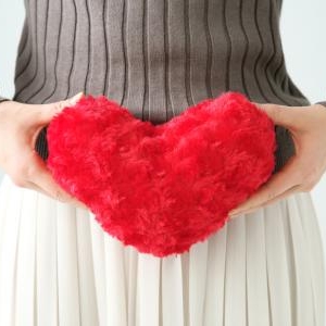 女性特有の悩みの子宮脱…その症状や原因、治療法、予防法とは?